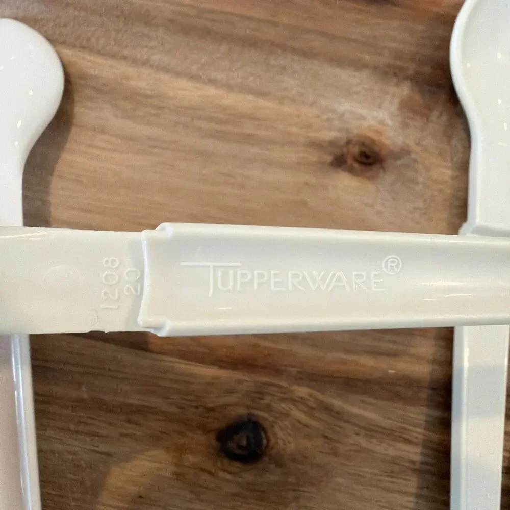 4‎ Vintage Tupperware Hang-On Toddler Condiment Spoons #1208 Almond